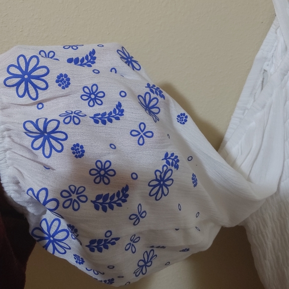 Spring dress - Picture 4 of 5